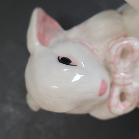 Adorable Vintage Bunny - Picture 4 of 10